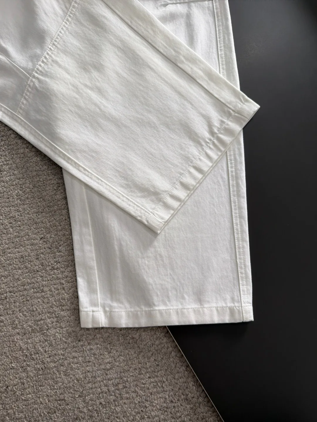 Men's Trousers BURBERRY 17557498