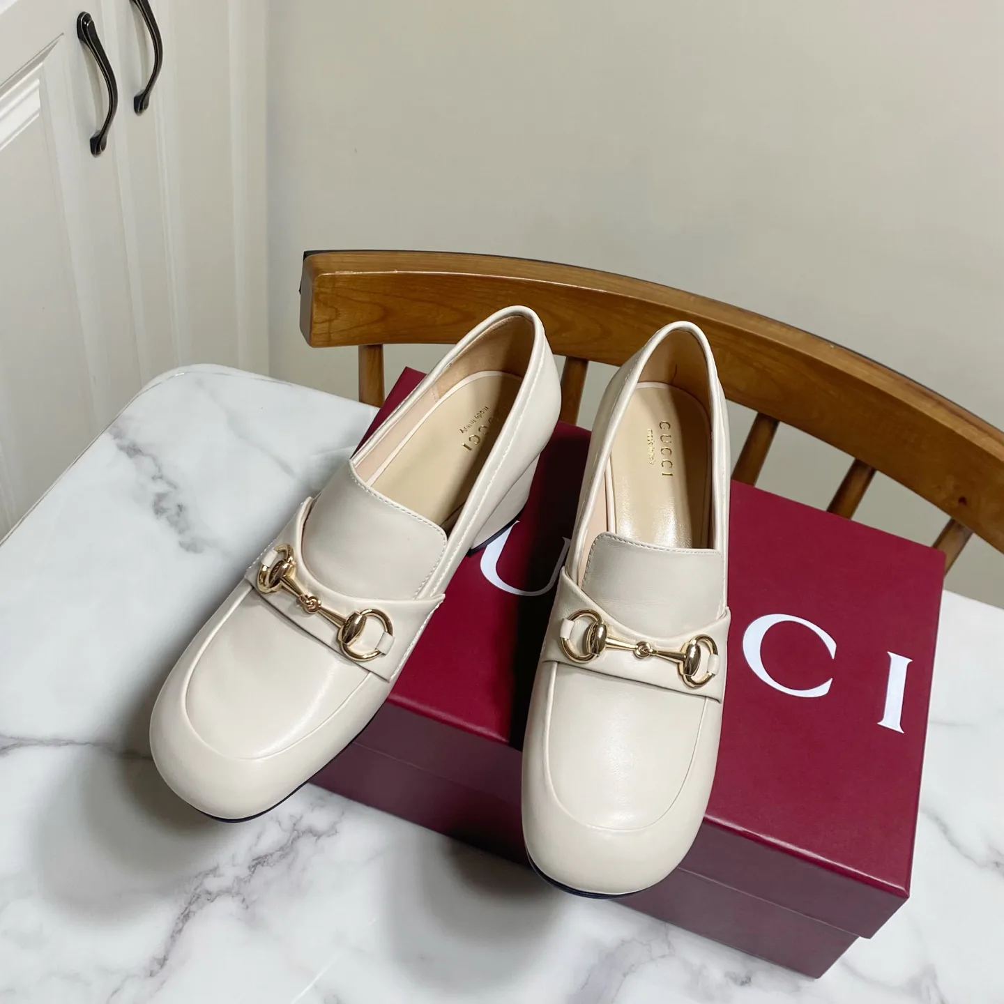 Women's Loafers And Moccasins GUCCI 17570588