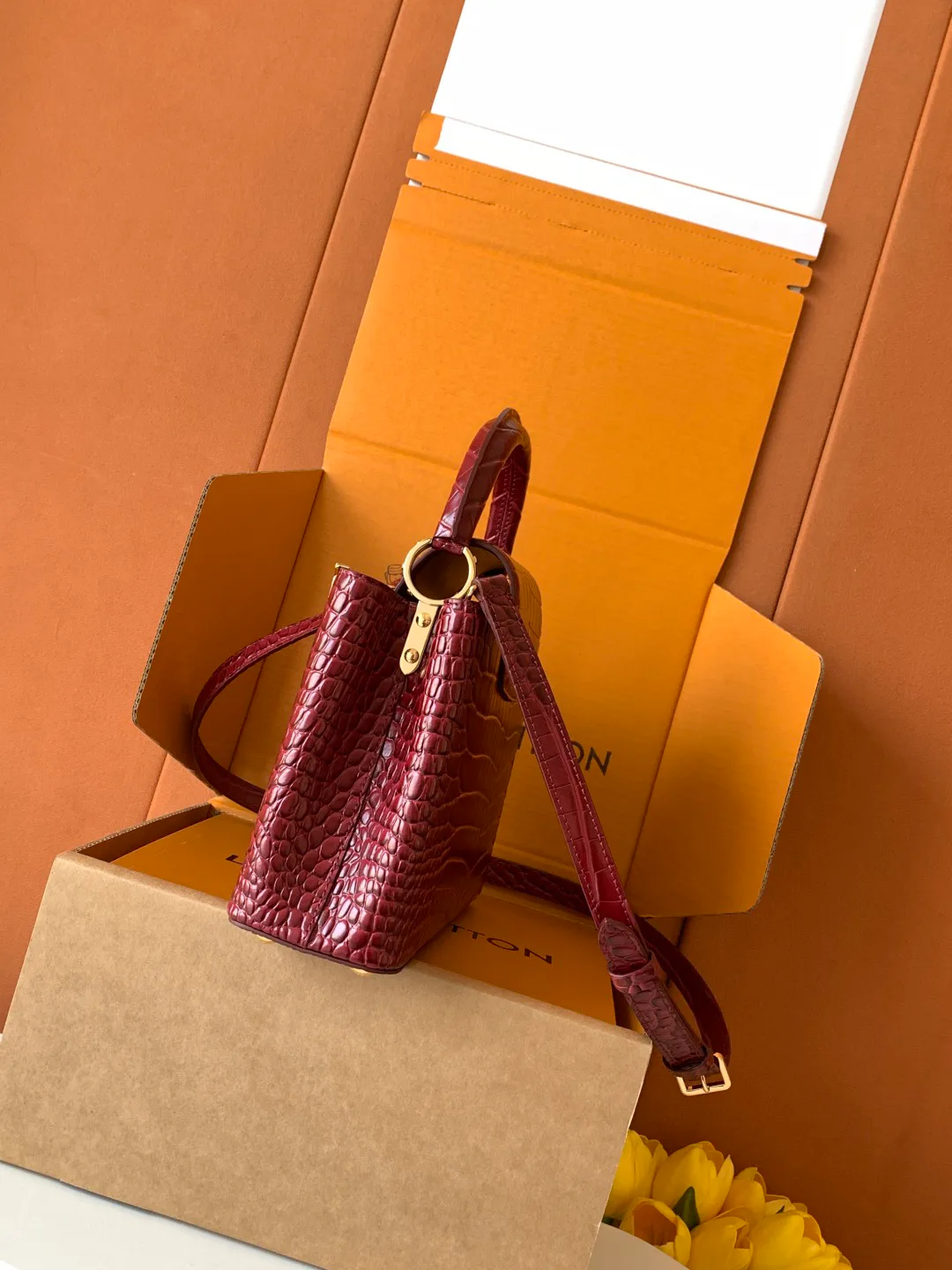 Women's Classic Handbags LOUIS VUITTON 18520913