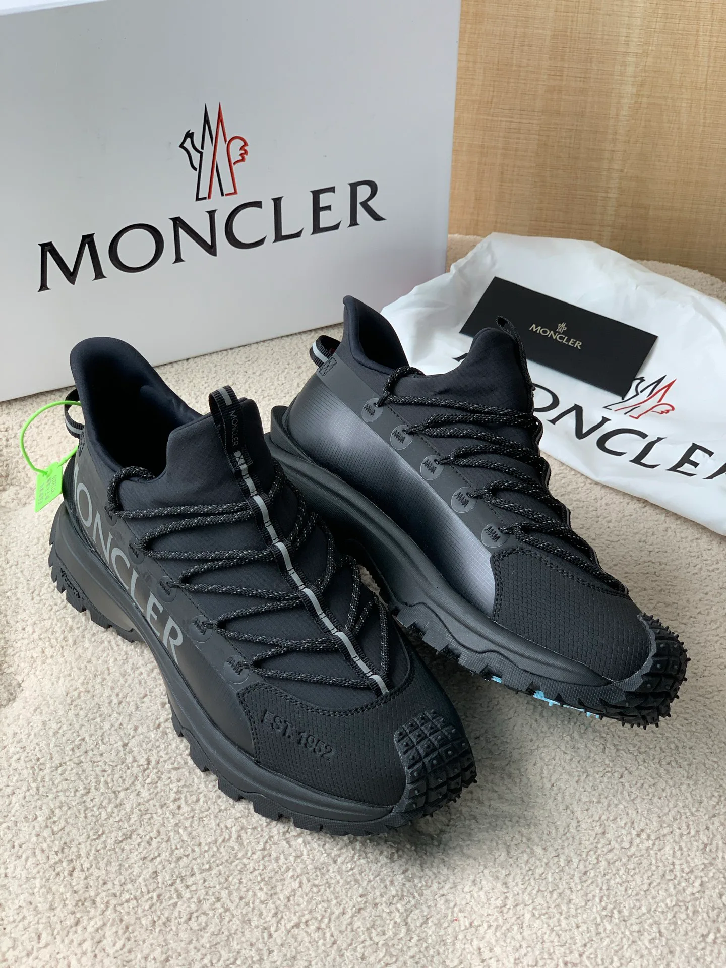 Women's Sneakers MONCLER 17760085