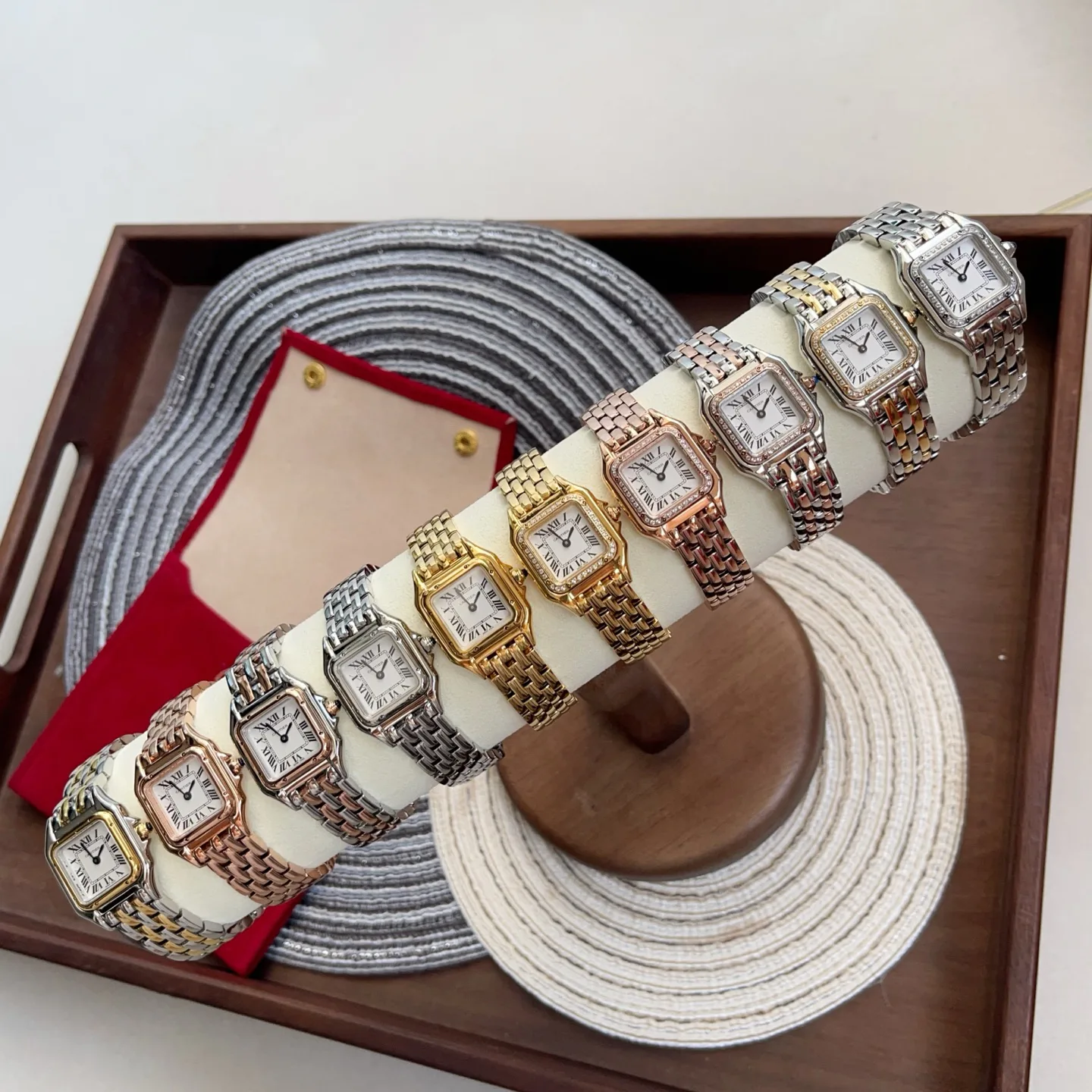 Women's Watches CARTIER 17843051