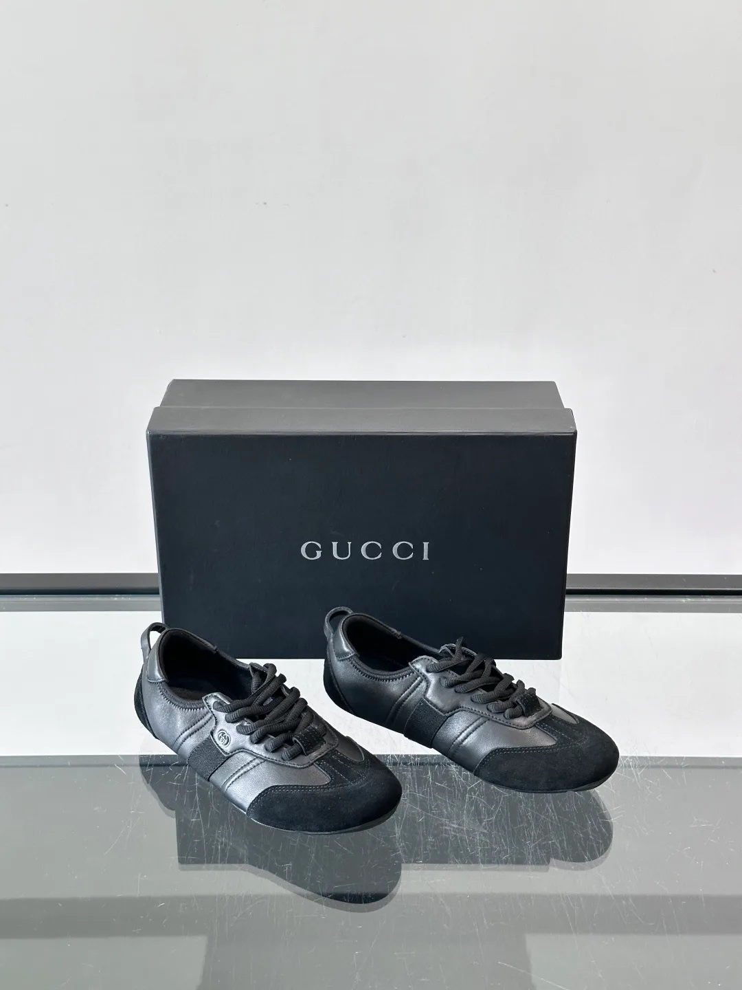 Women's Sneakers GUCCI 17689238