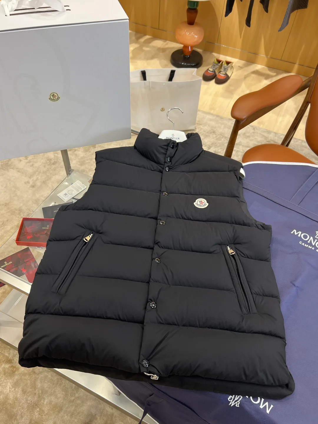 Men's Vests MONCLER 18260931