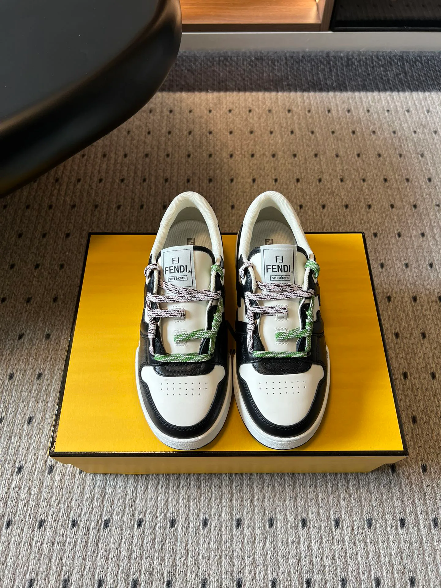 Women's Sneakers FENDI 18497966