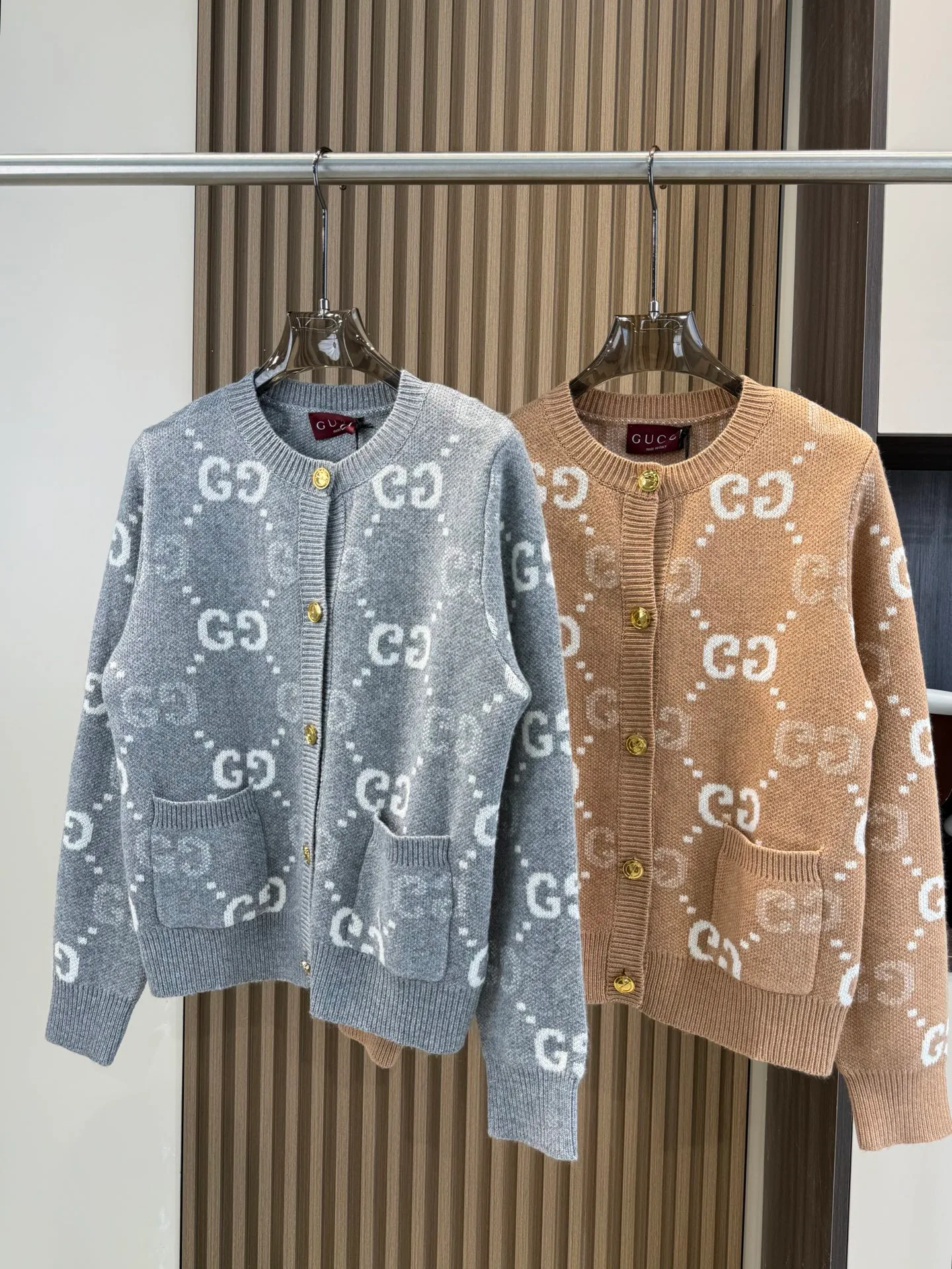 Women's Jumpers And Sweaters GUCCI 17720014
