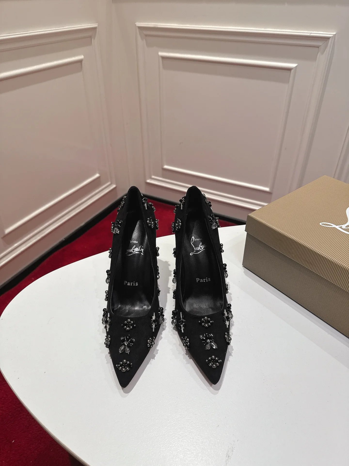 Women's Heels CHRISTIAN LOUBOUTIN 17057834