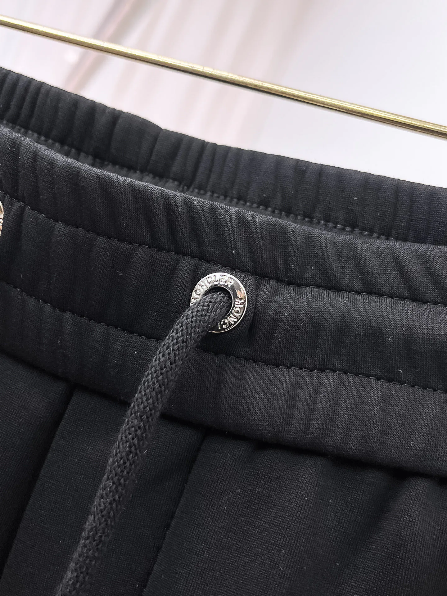 Men's Trousers MONCLER 18197319
