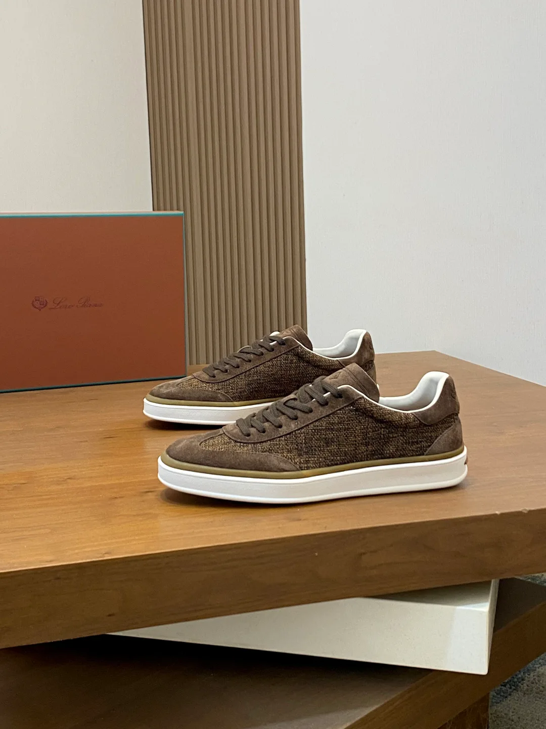 Men's Sneakers LORO PIANA 16978210