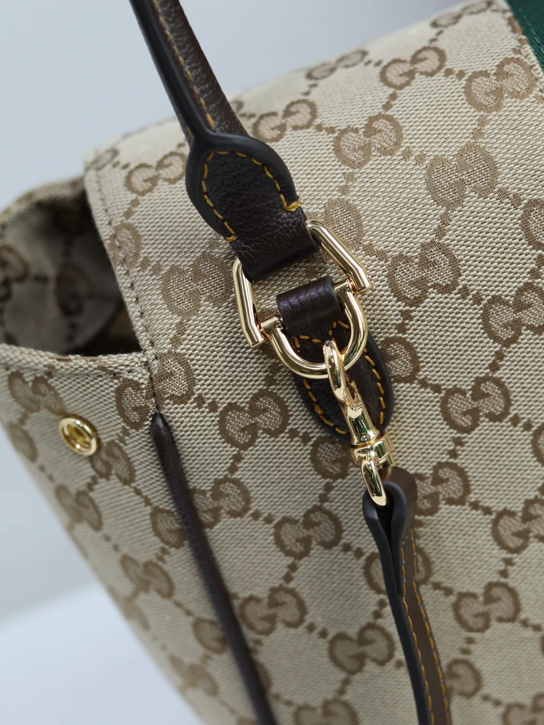Классические Сумки Женские Gucci 18614577