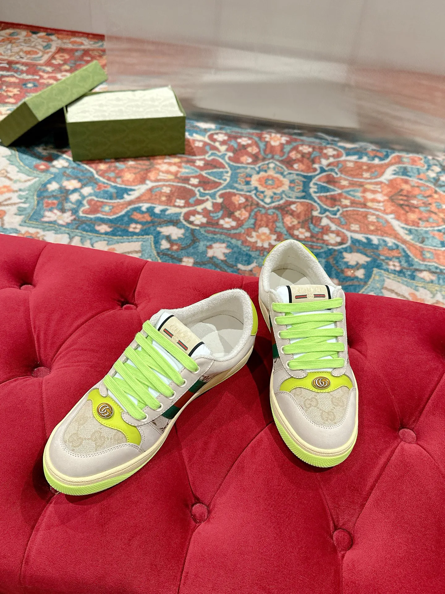 Women's Sneakers GUCCI 17956646