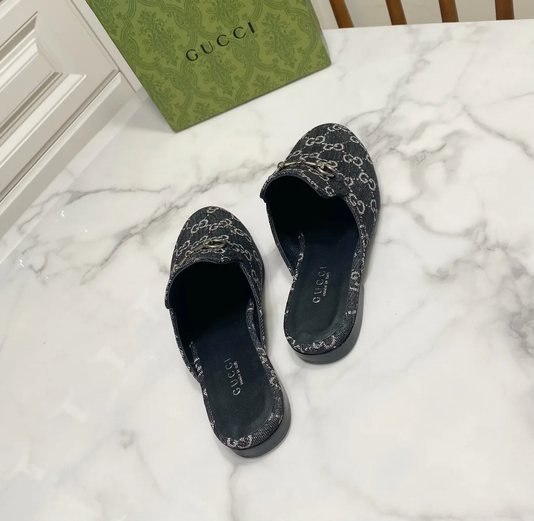 Women's Mules And Clogs GUCCI 17570571