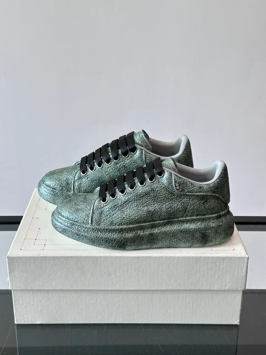 Women's Sneakers ALEXANDER MCQUEEN 17447544