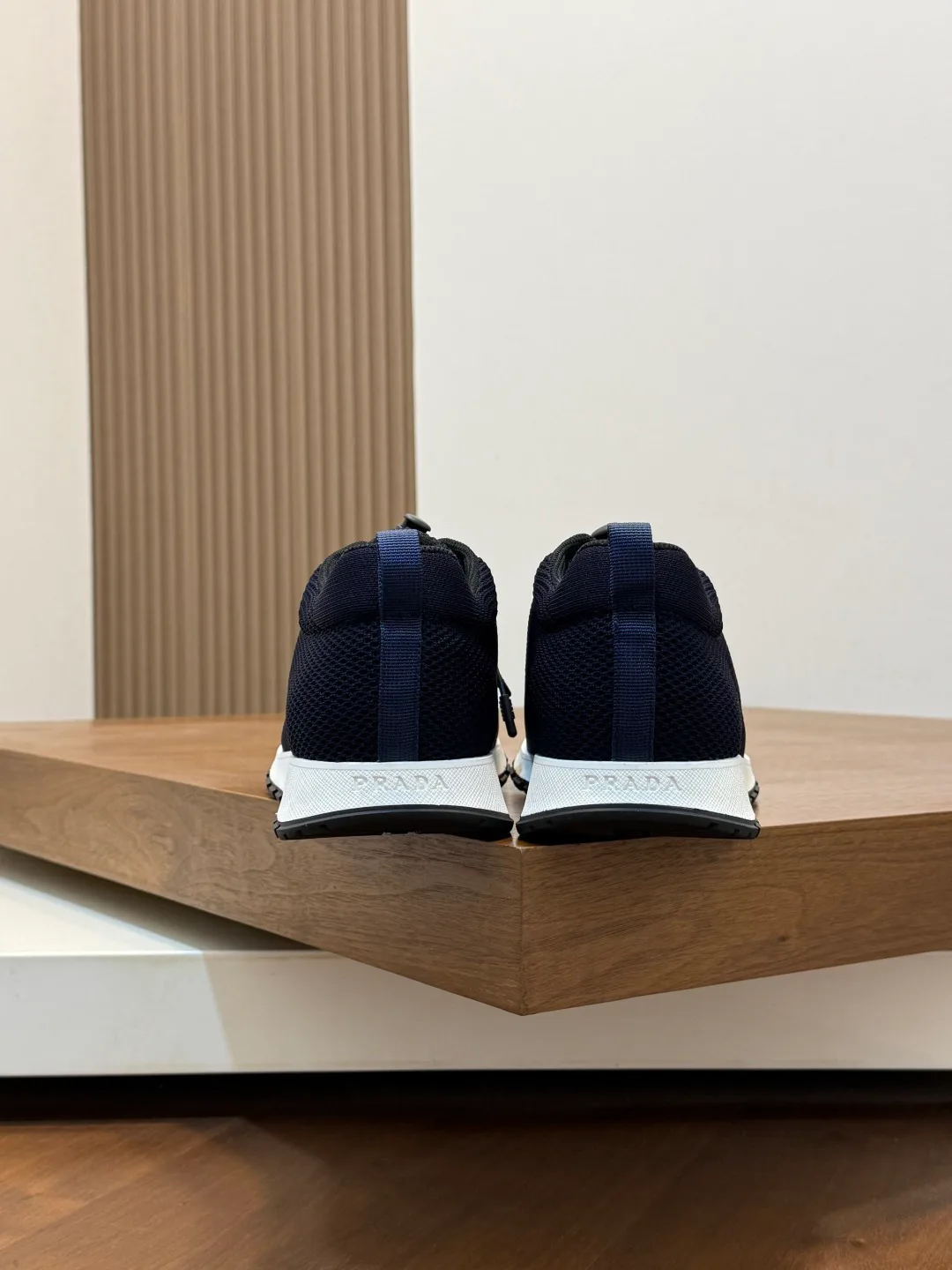 Men's Sneakers PRADA 18100371
