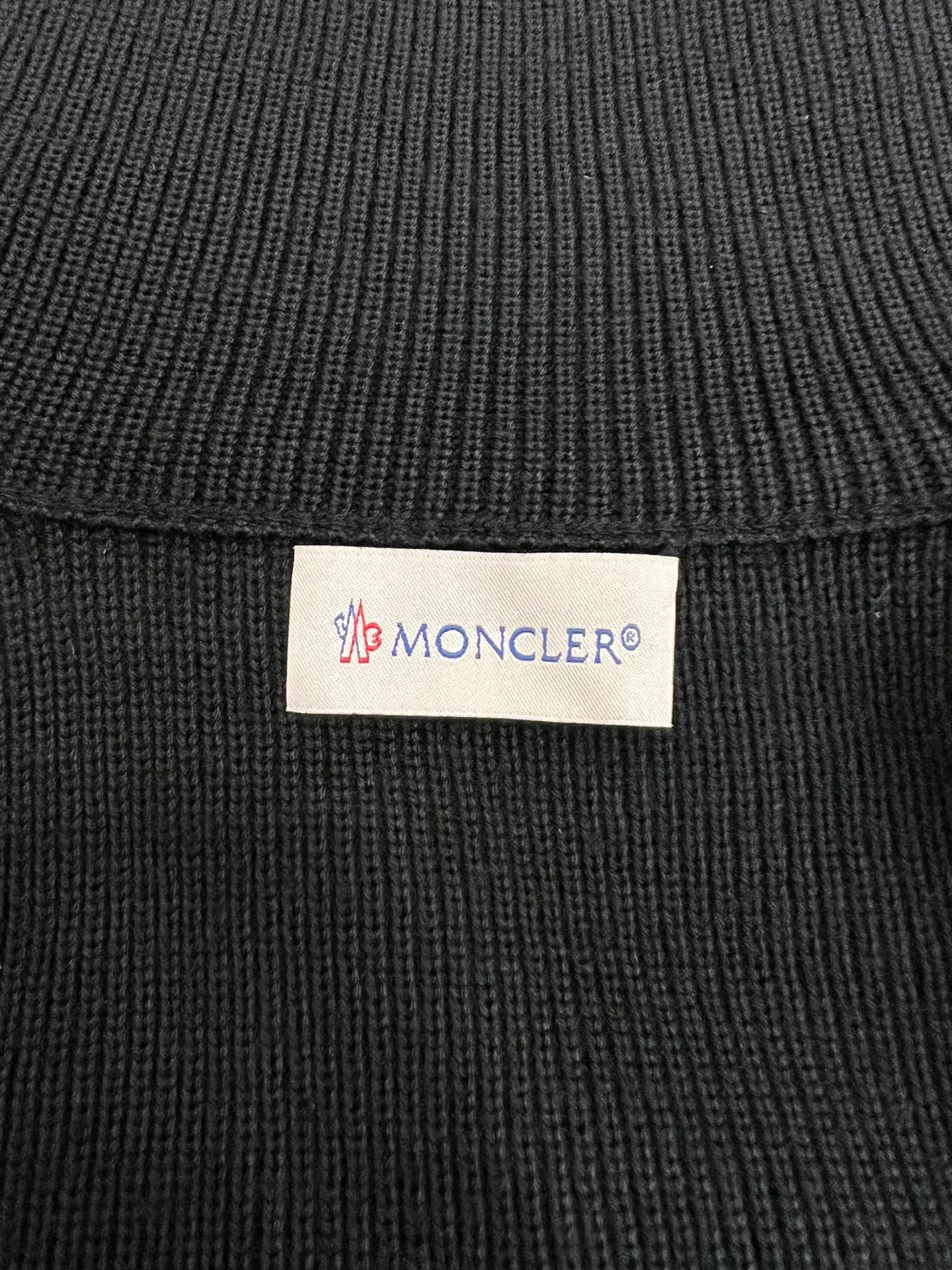 Куртки И Пуховики Мужские Moncler 18599779
