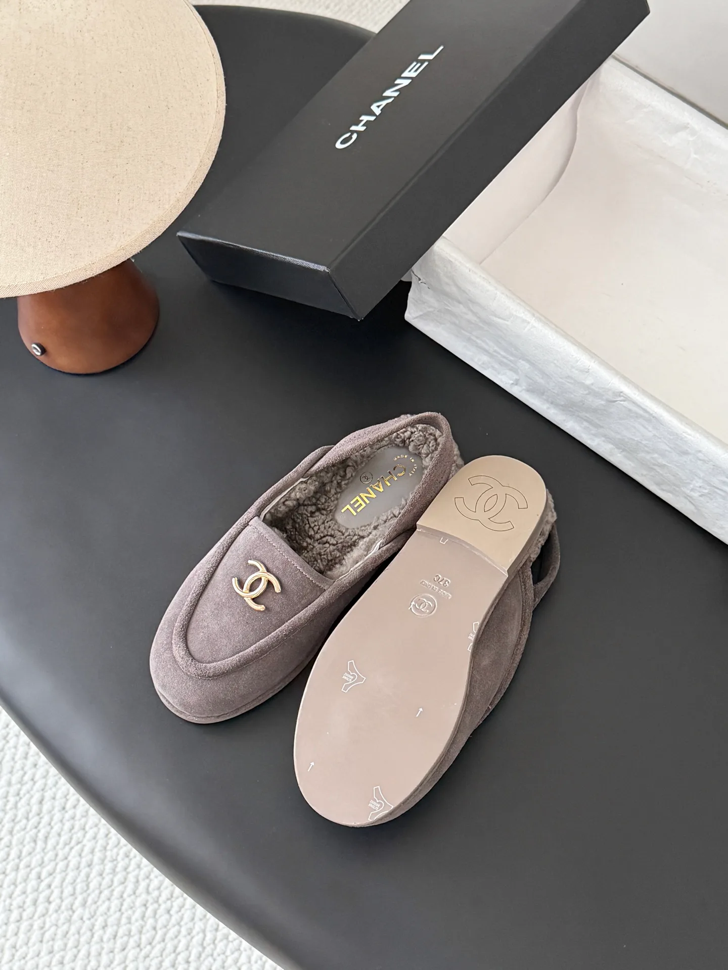 Women's Loafers And Moccasins CHANEL 18138970