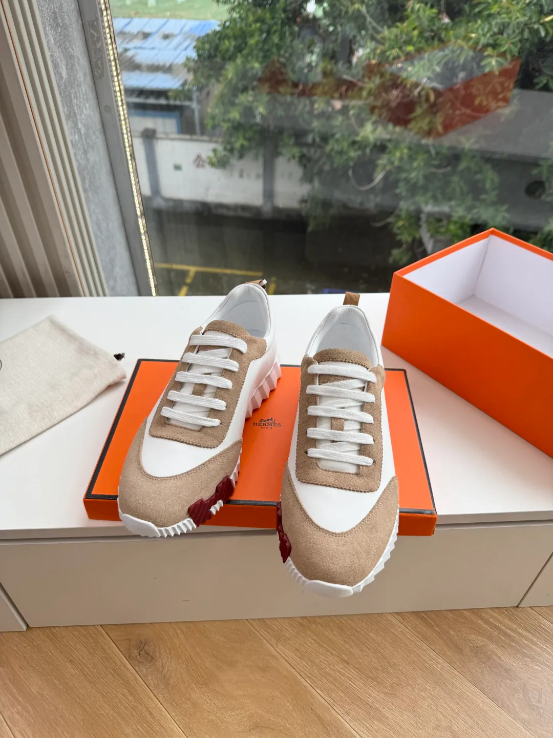 Women's Sneakers HERMES 18053482