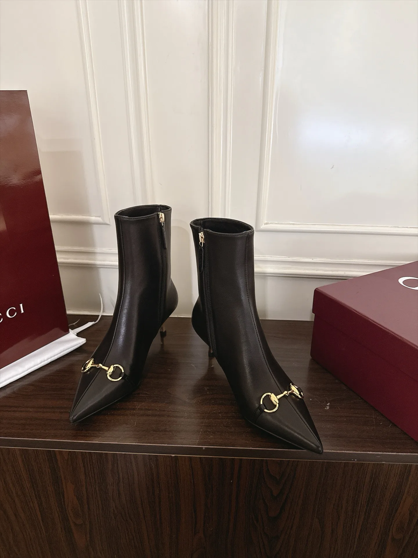 Women's Booties GUCCI 18143123