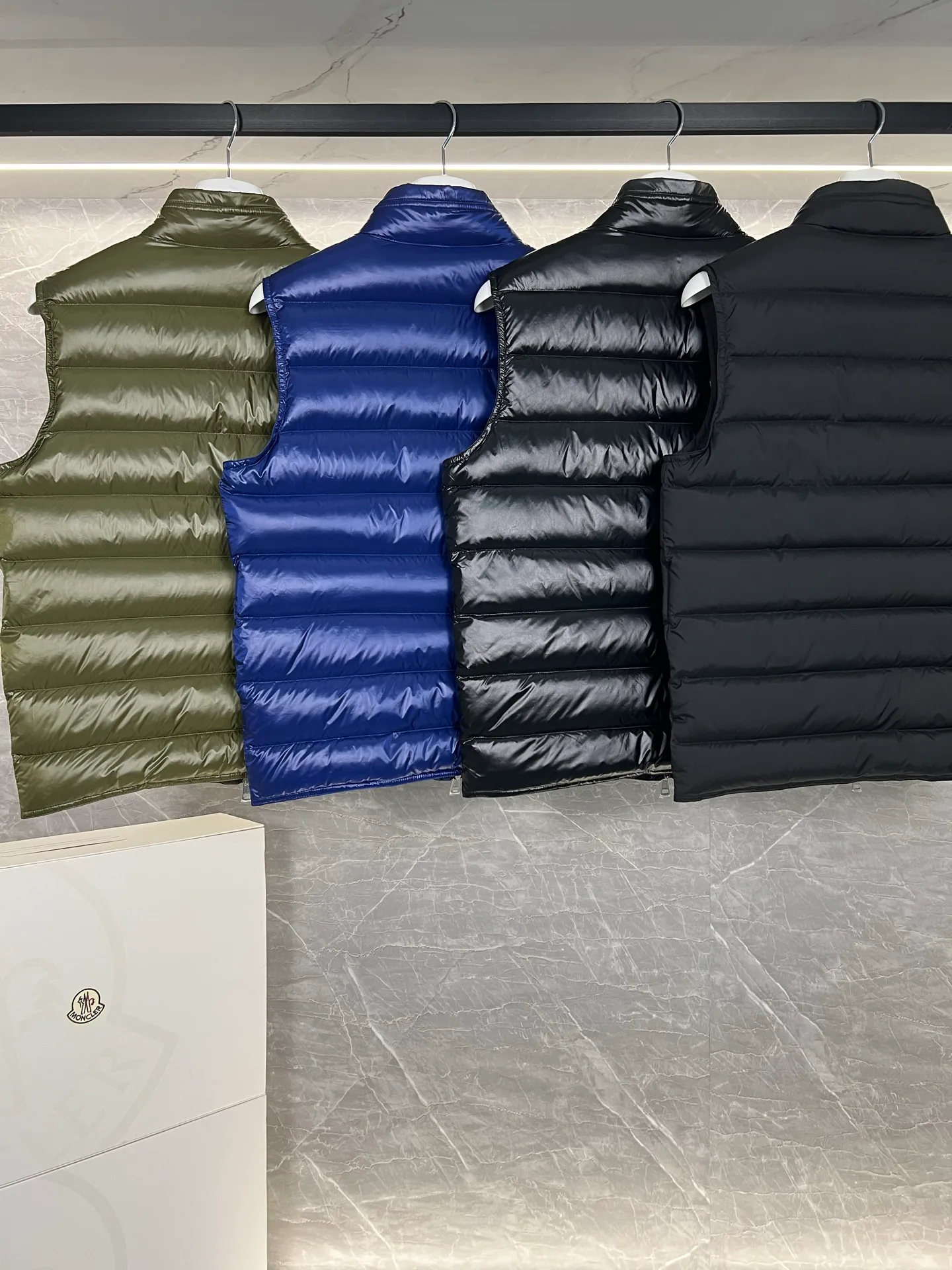 Women's Vests MONCLER 18111329
