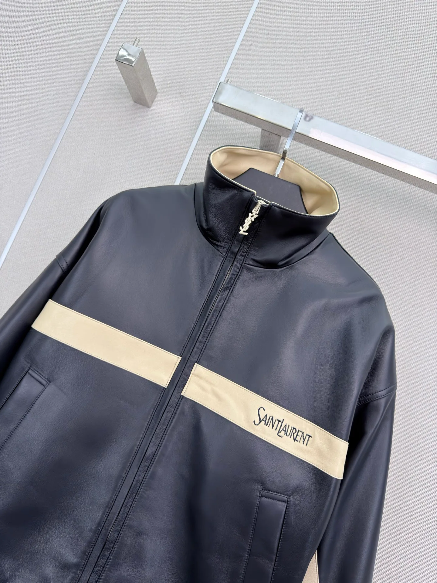 Women's Leather Jackets And Sheepskin Coats SAINT LAURENT 17811614