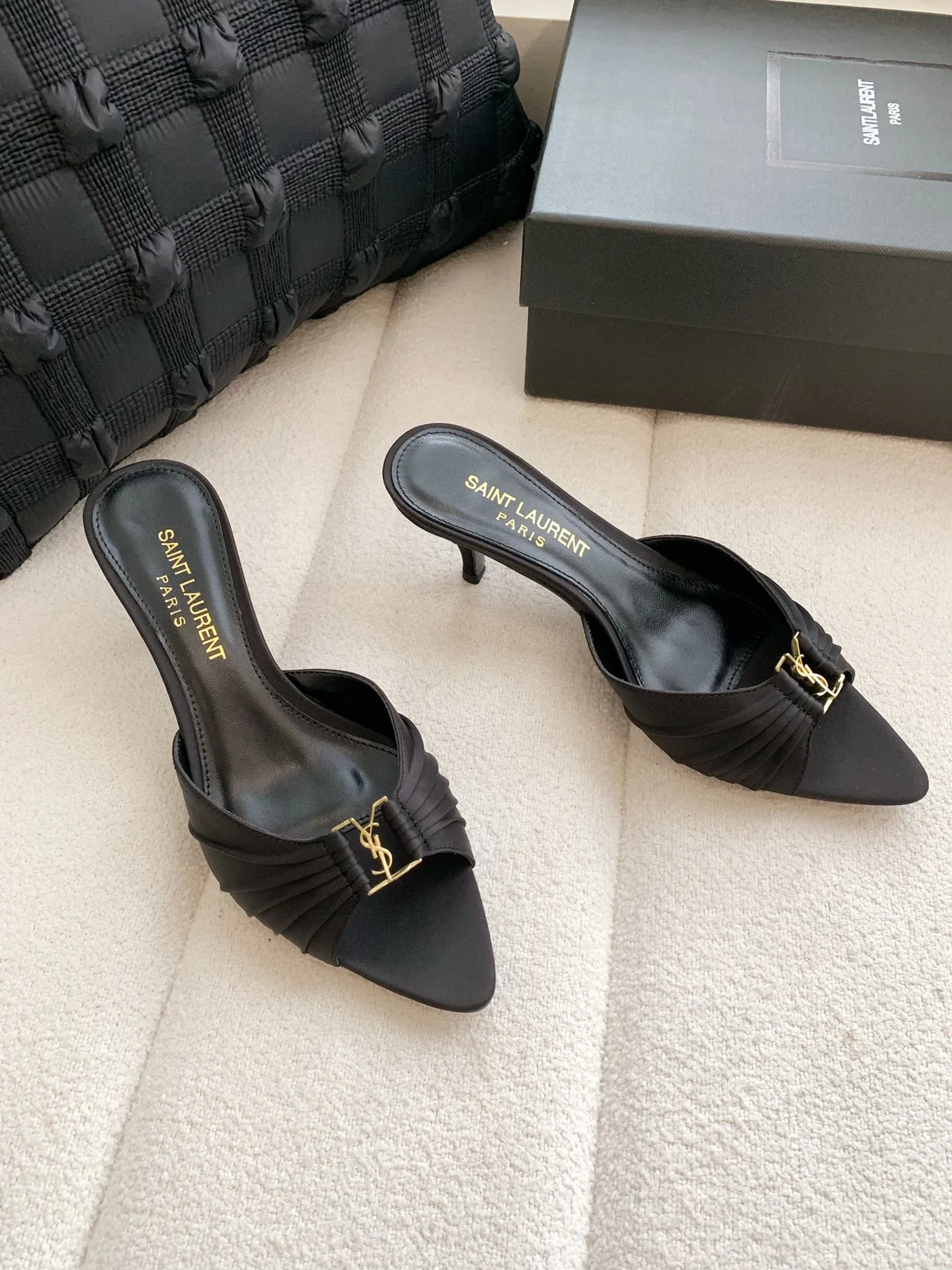 Women's Mules And Clogs SAINT LAURENT 17371741
