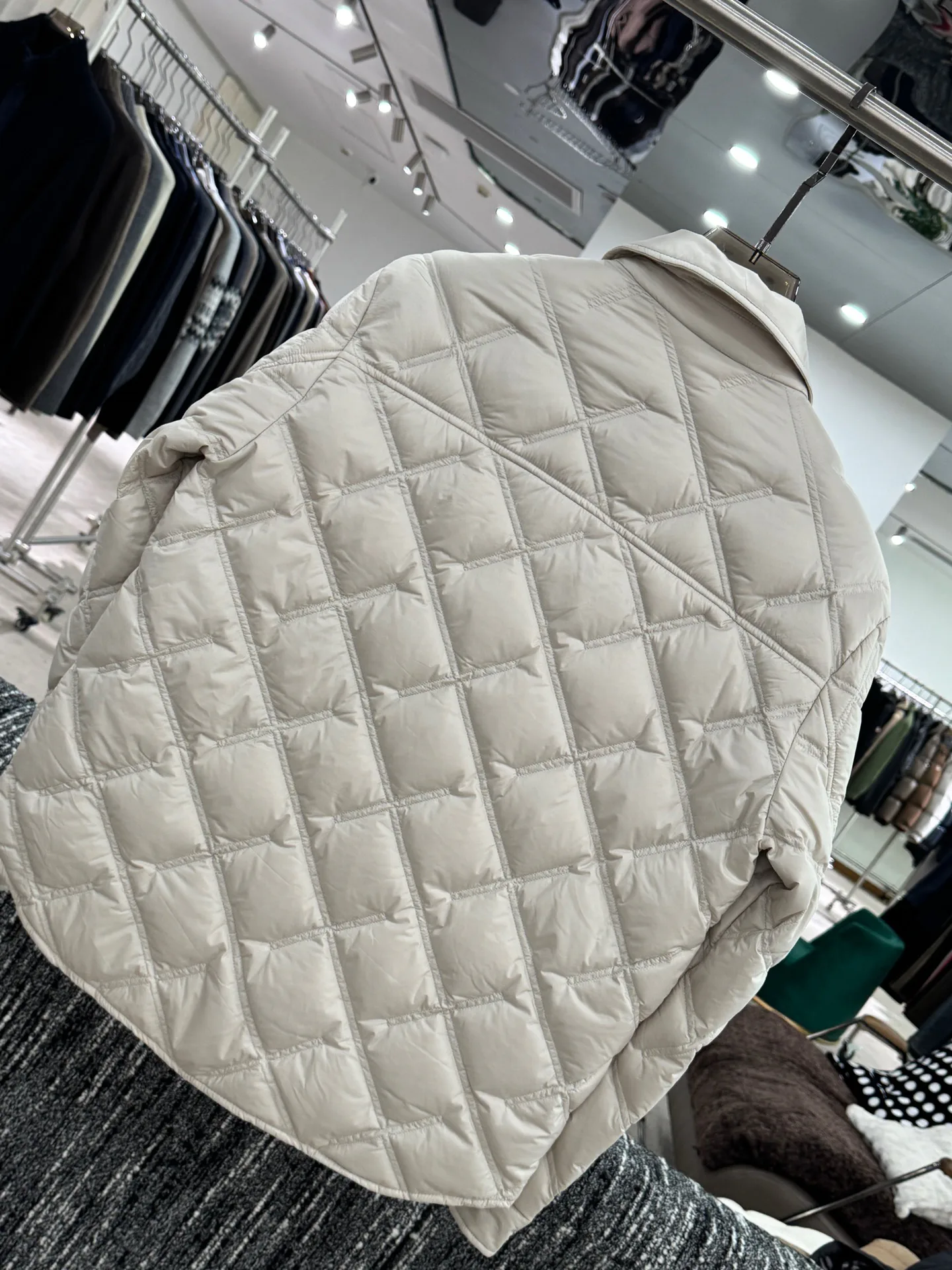 Men's Jackets And Down Jackets MONCLER 18084239