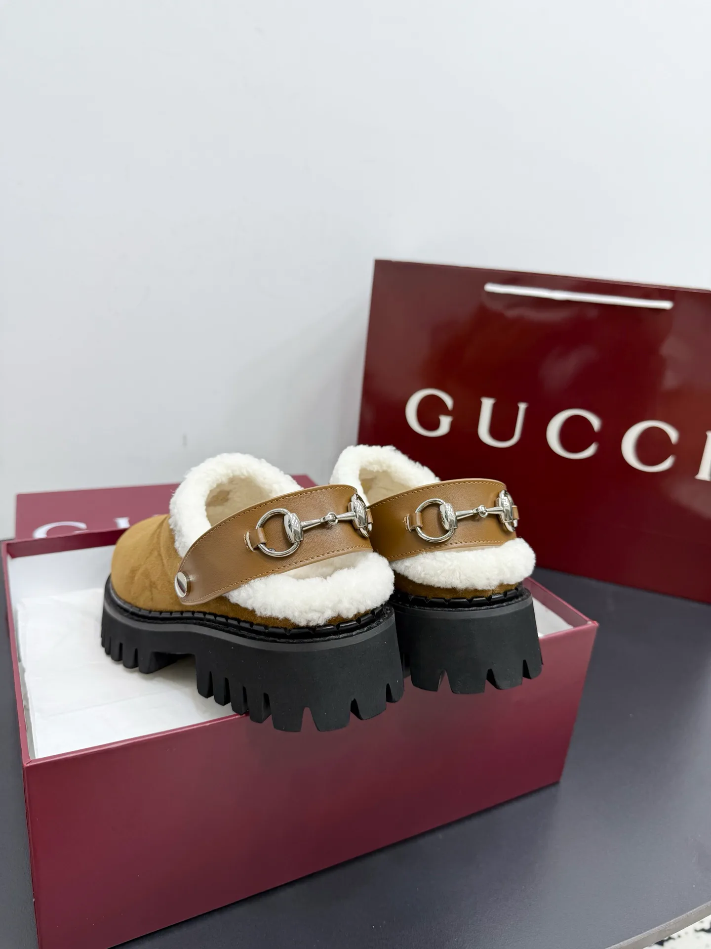 Women's Mules And Clogs GUCCI 18393365