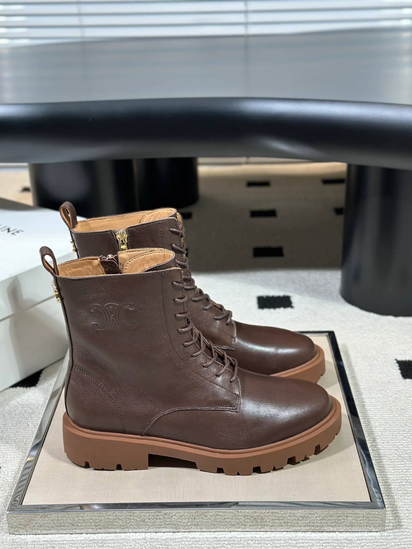 Ботинки Женские Celine 18638480