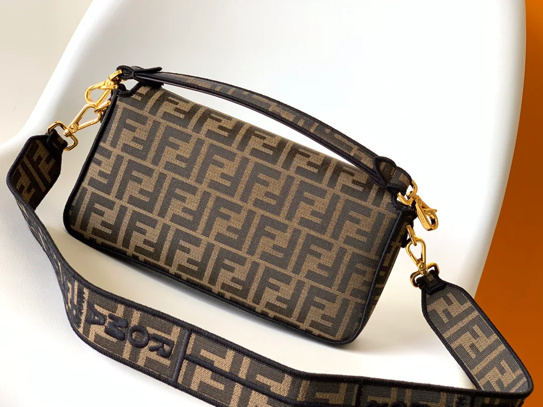 Women's Classic Handbags FENDI 17880621