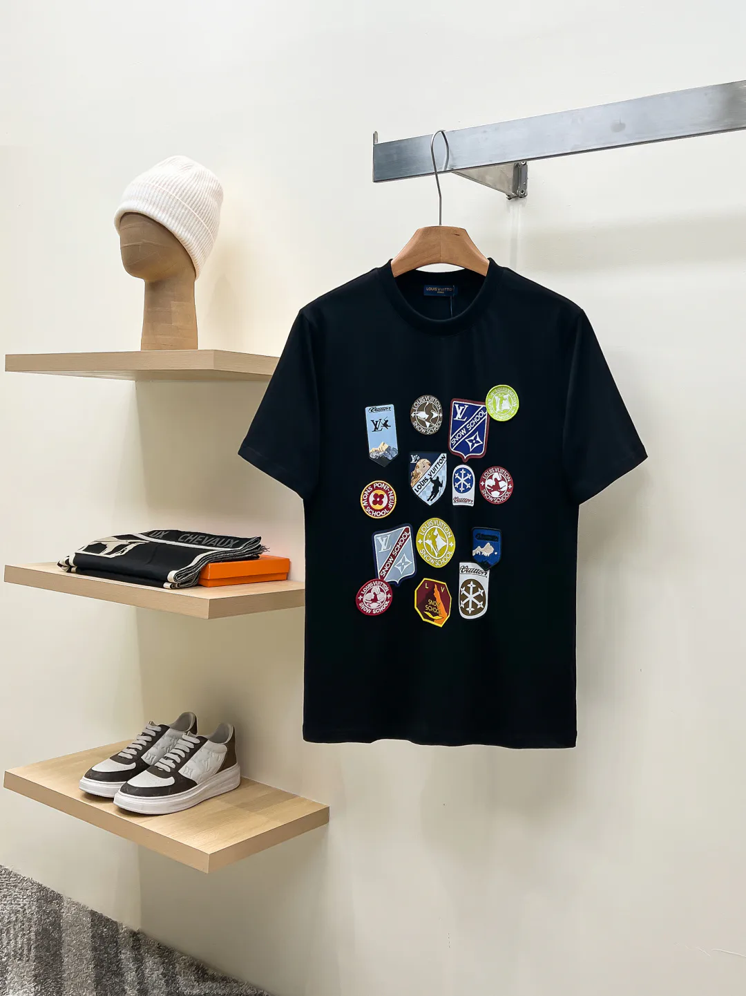 Men's T-Shirts LOUIS VUITTON 18499353