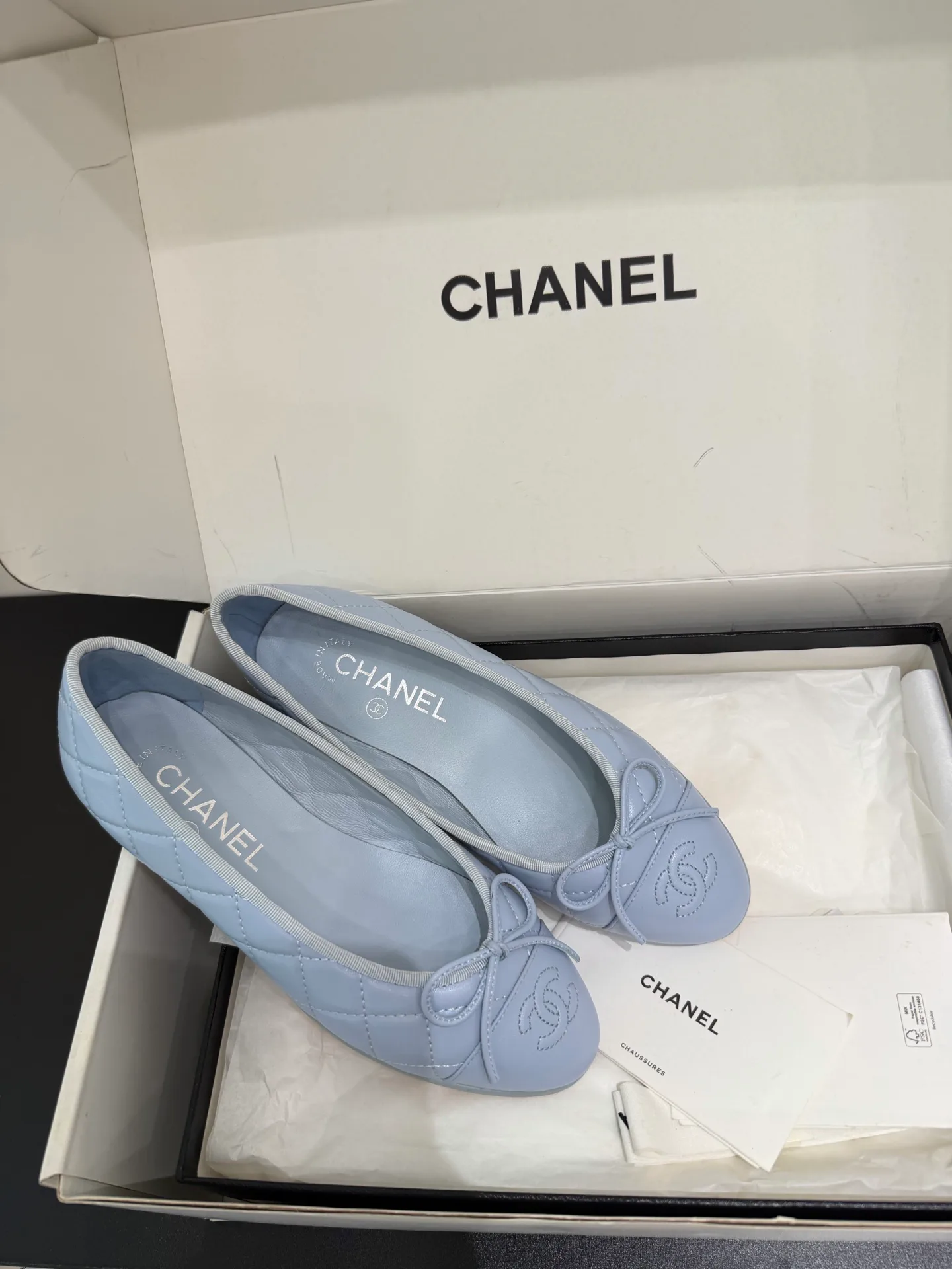Women's Ballet Flats CHANEL 17956378