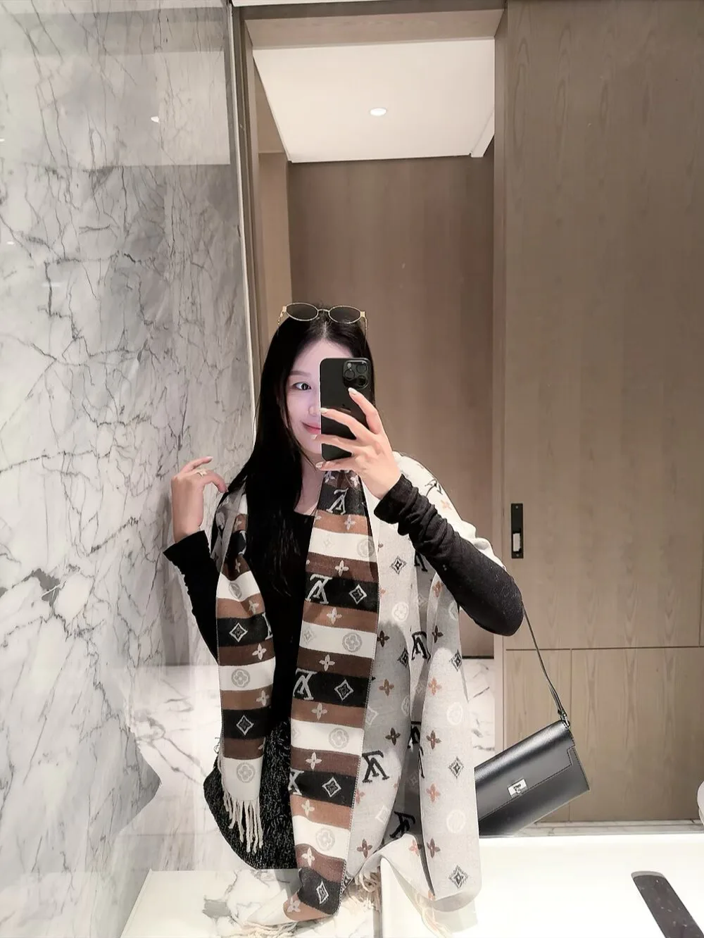 Scarves LOUIS VUITTON 18002811