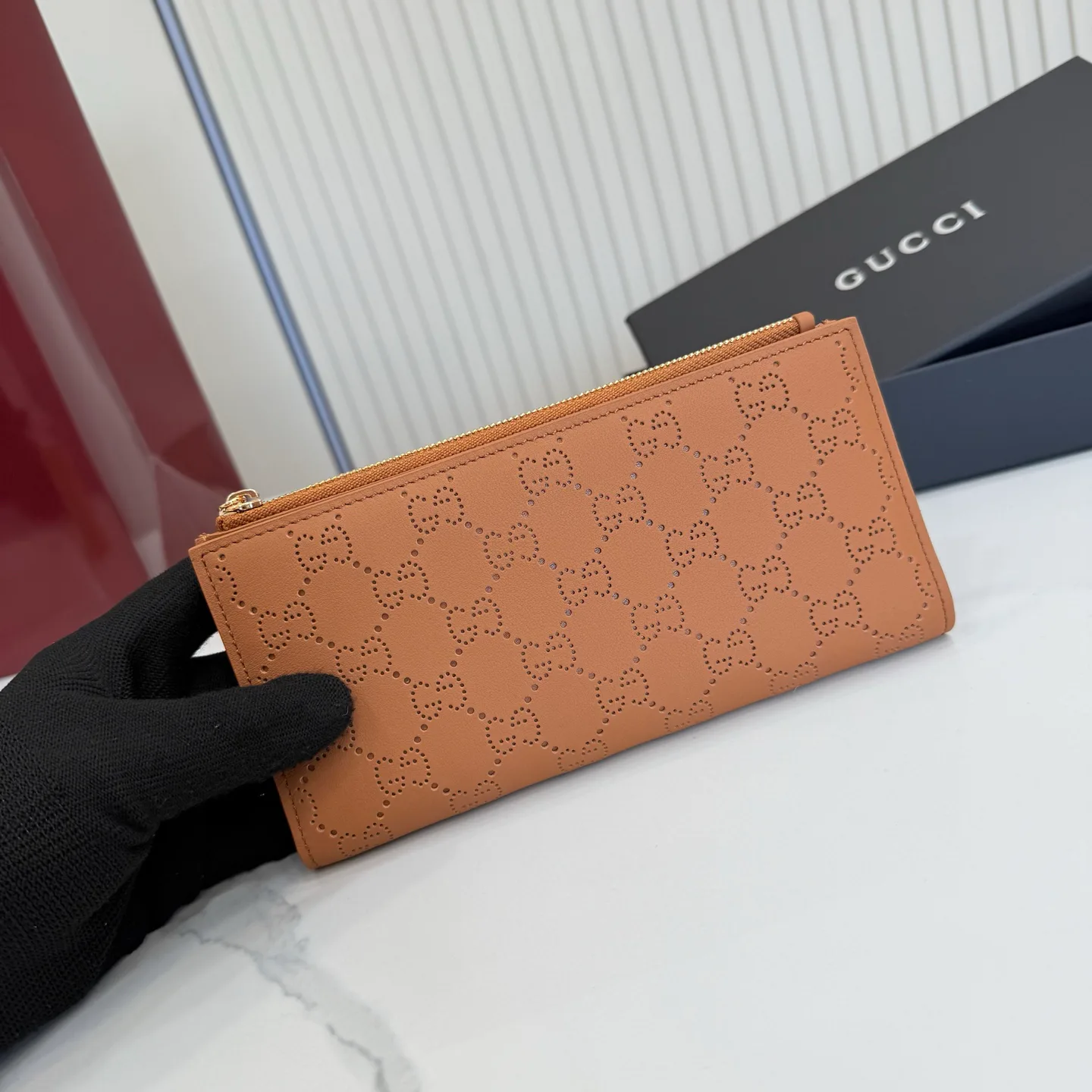 Women's Clutches GUCCI 17948252