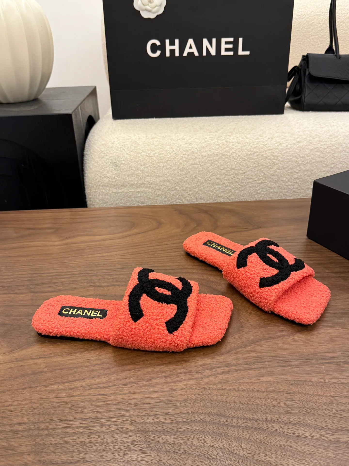 Women's Slippers CHANEL 18323310