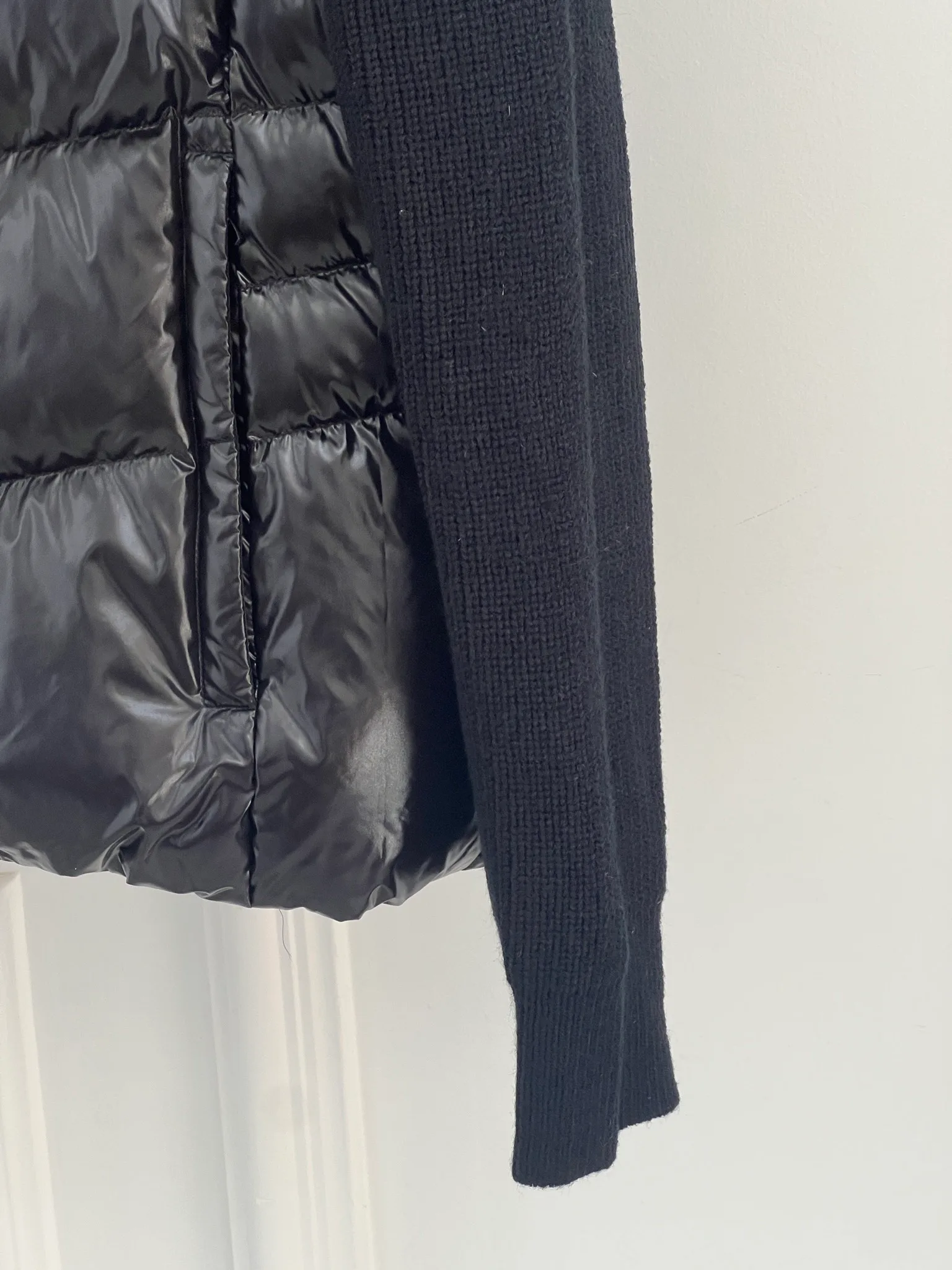 Women's Jackets And Down Jackets MONCLER 18415617