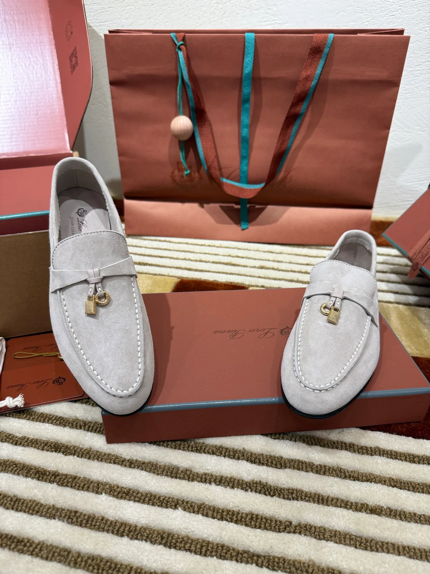 Women's Loafers And Moccasins LORO PIANA 18143198