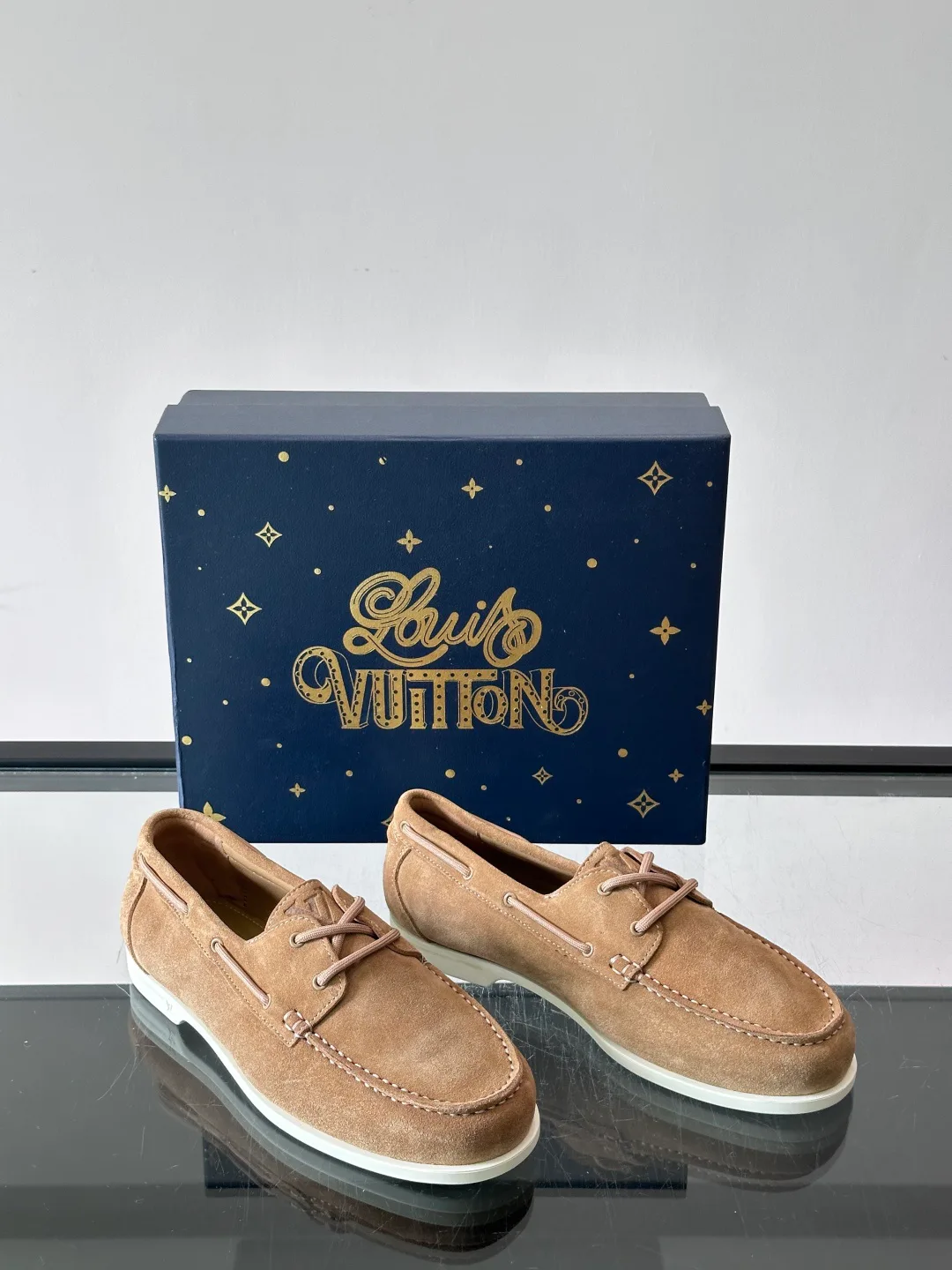 Men's Loafers And Dress Shoes LOUIS VUITTON 17941071