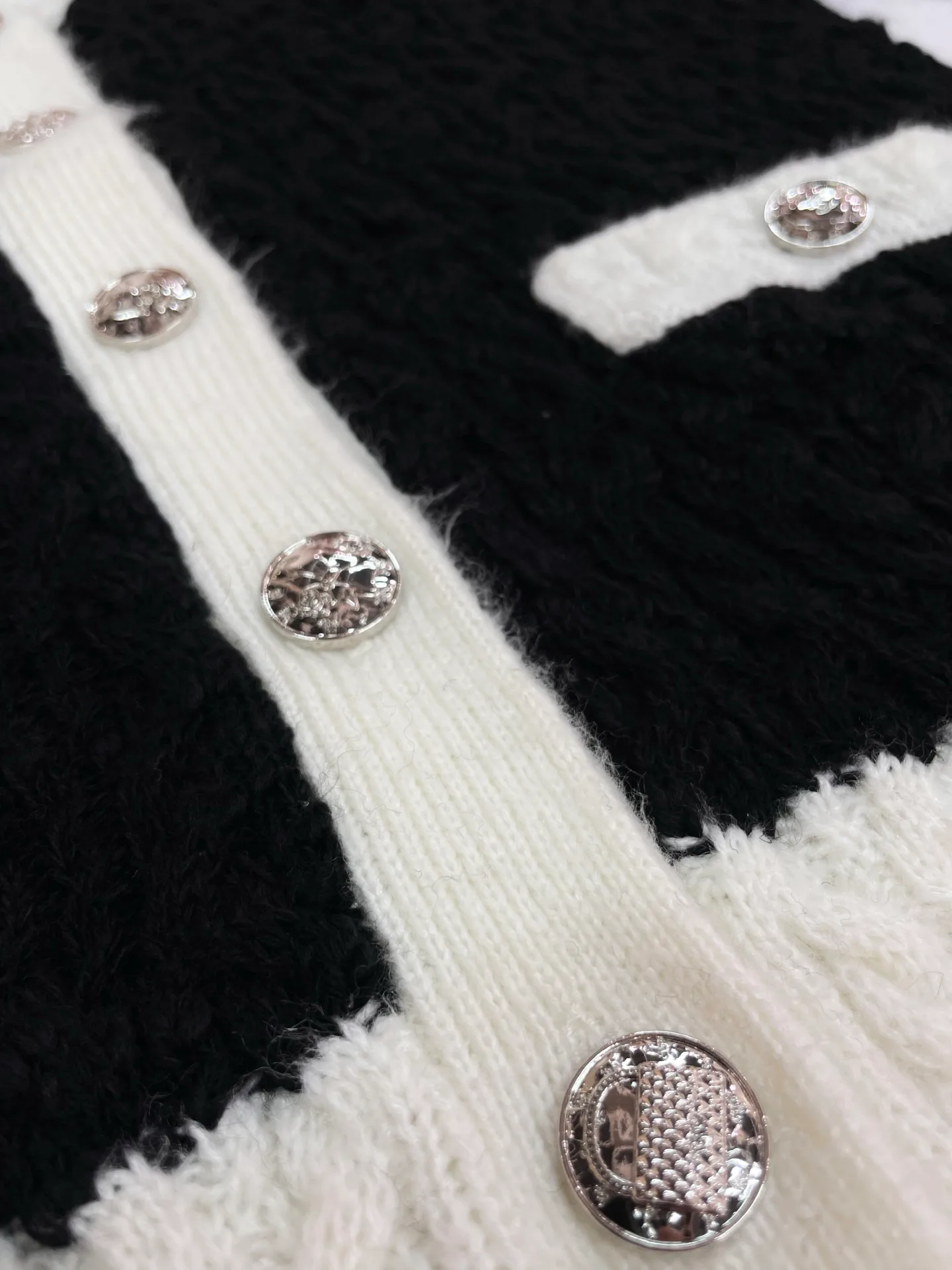 Women's Jumpers And Sweaters CHANEL 17856946