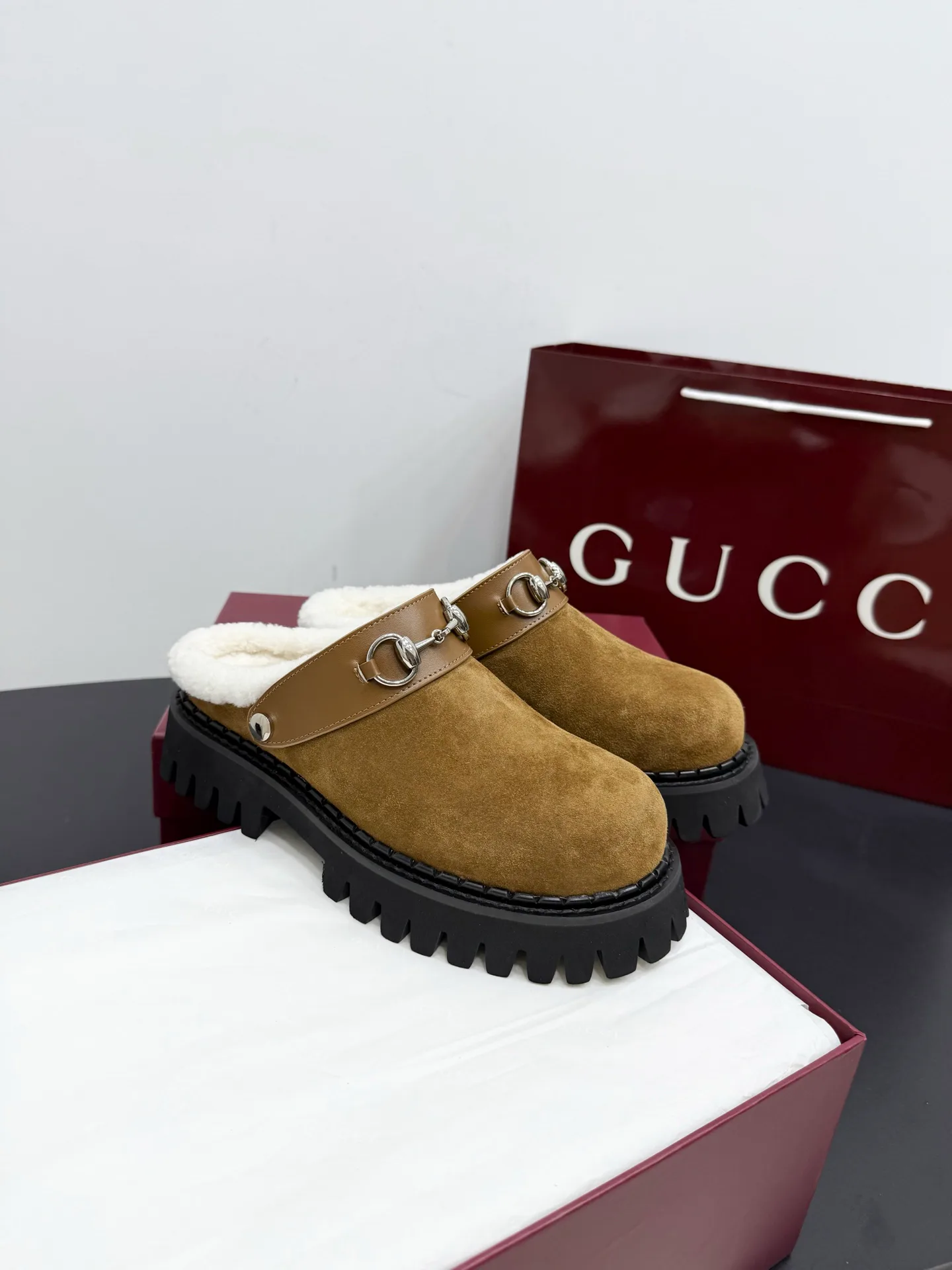 Women's Mules And Clogs GUCCI 18393365
