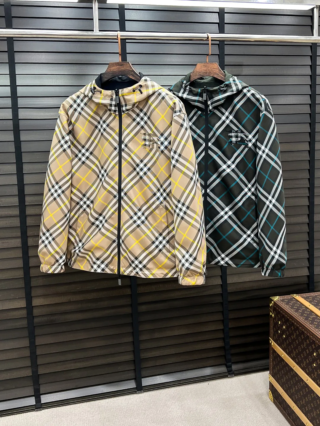Men's Jackets And Down Jackets BURBERRY 18555531