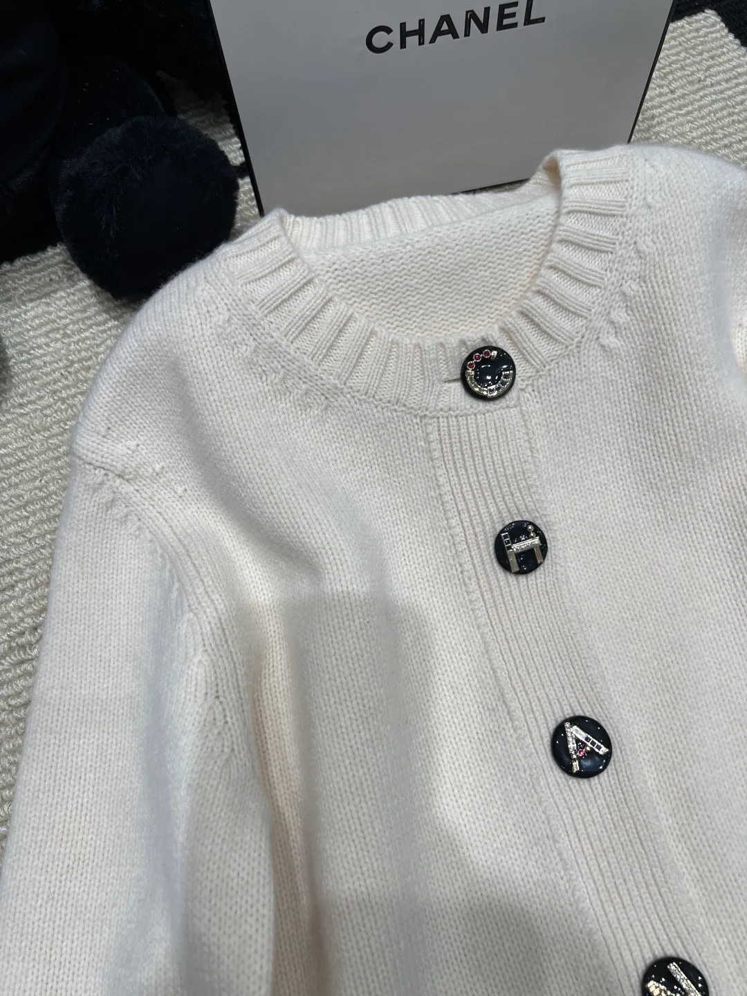 Women's Jumpers And Sweaters CHANEL 17476664