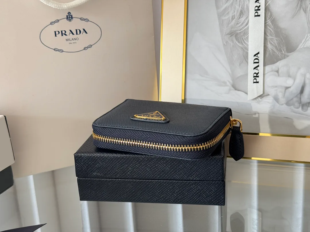 Women's Clutches PRADA 17999925