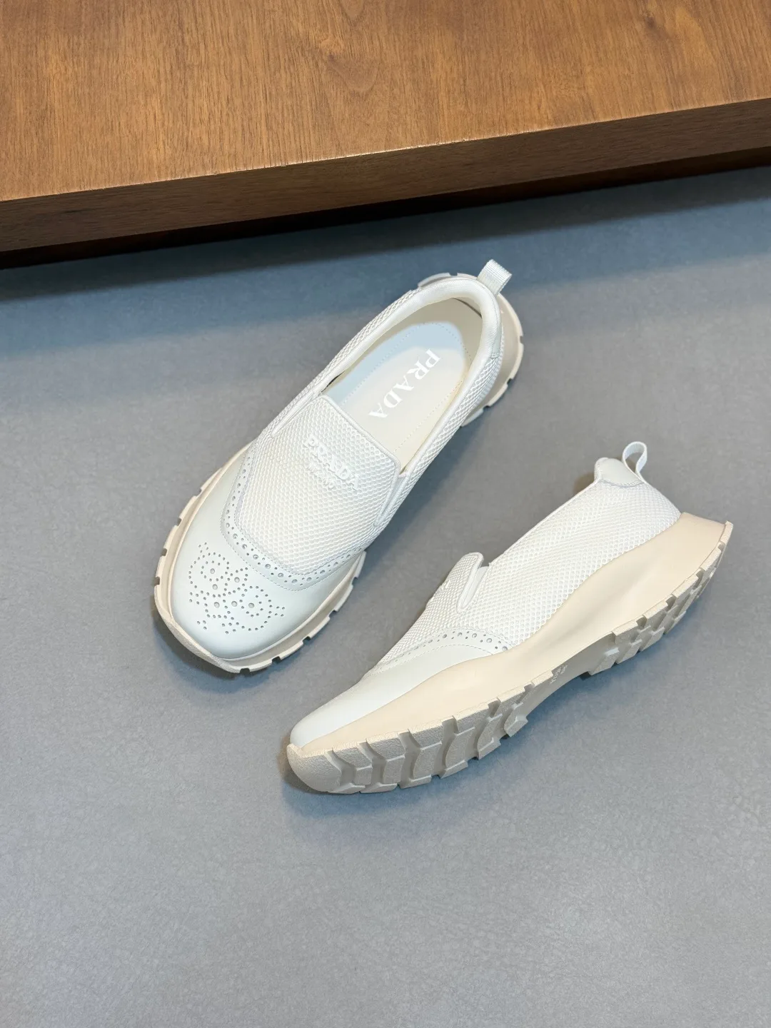 Men's Sneakers PRADA 17447621