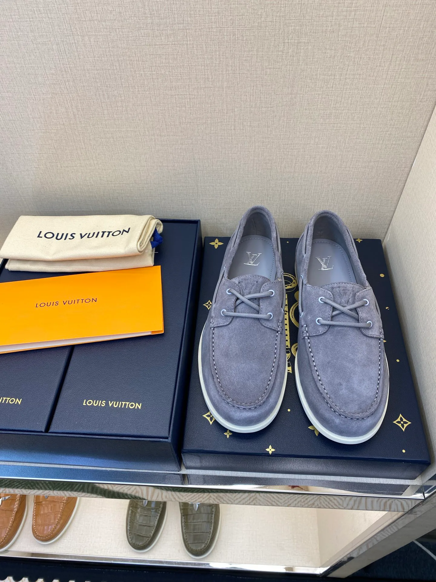 Лоферы И Туфли Мужские Louis Vuitton 18586329