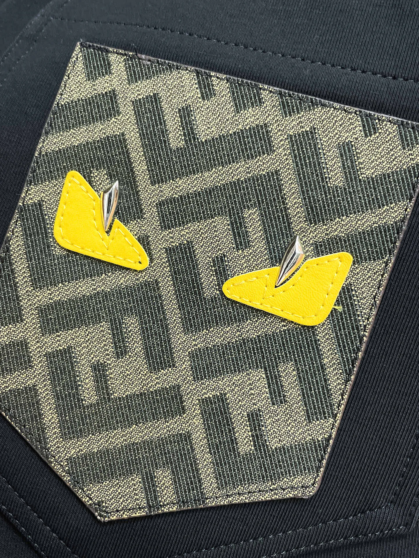 Men's Trousers FENDI 18499625