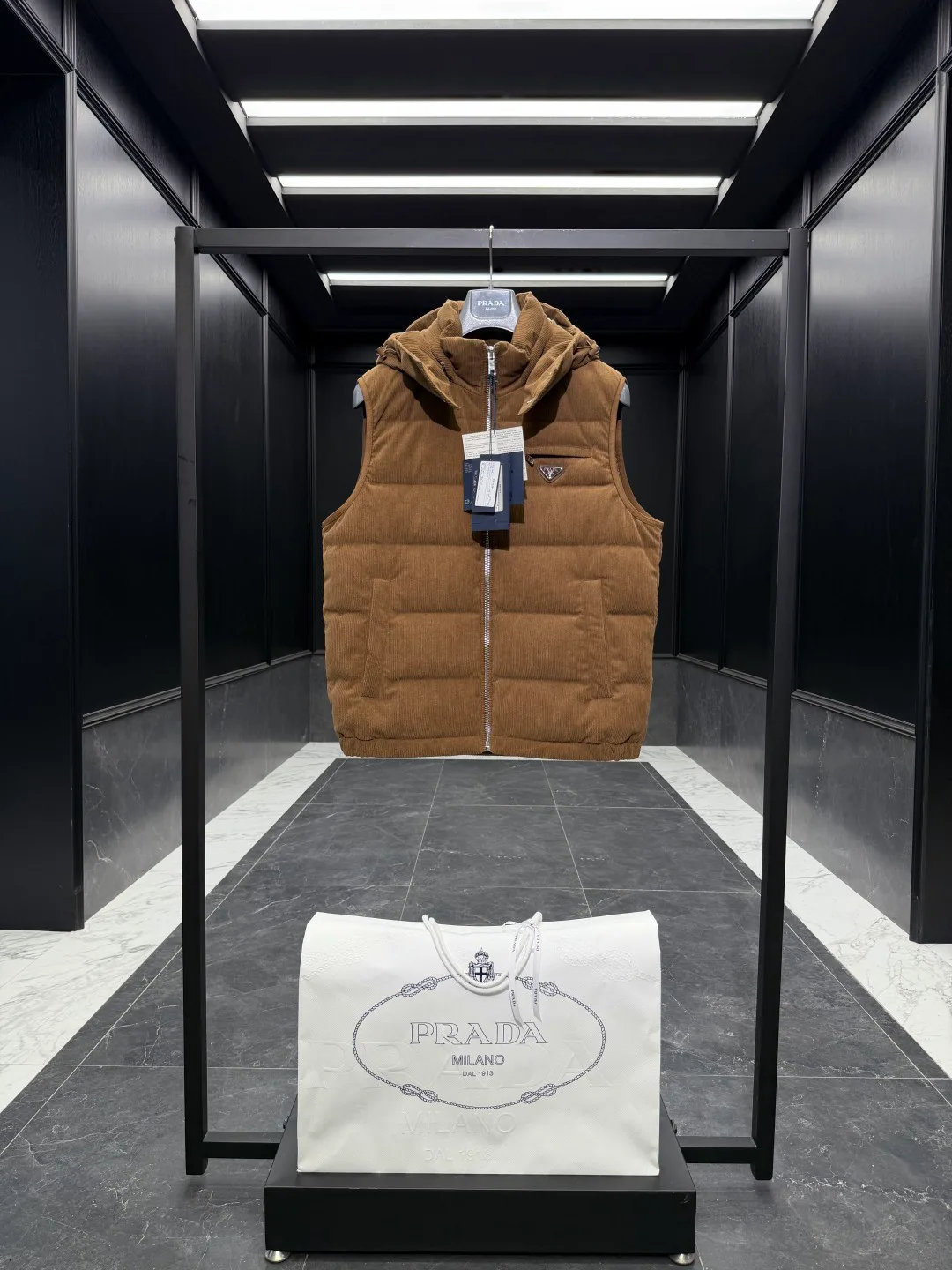 Men's Vests PRADA 18416877