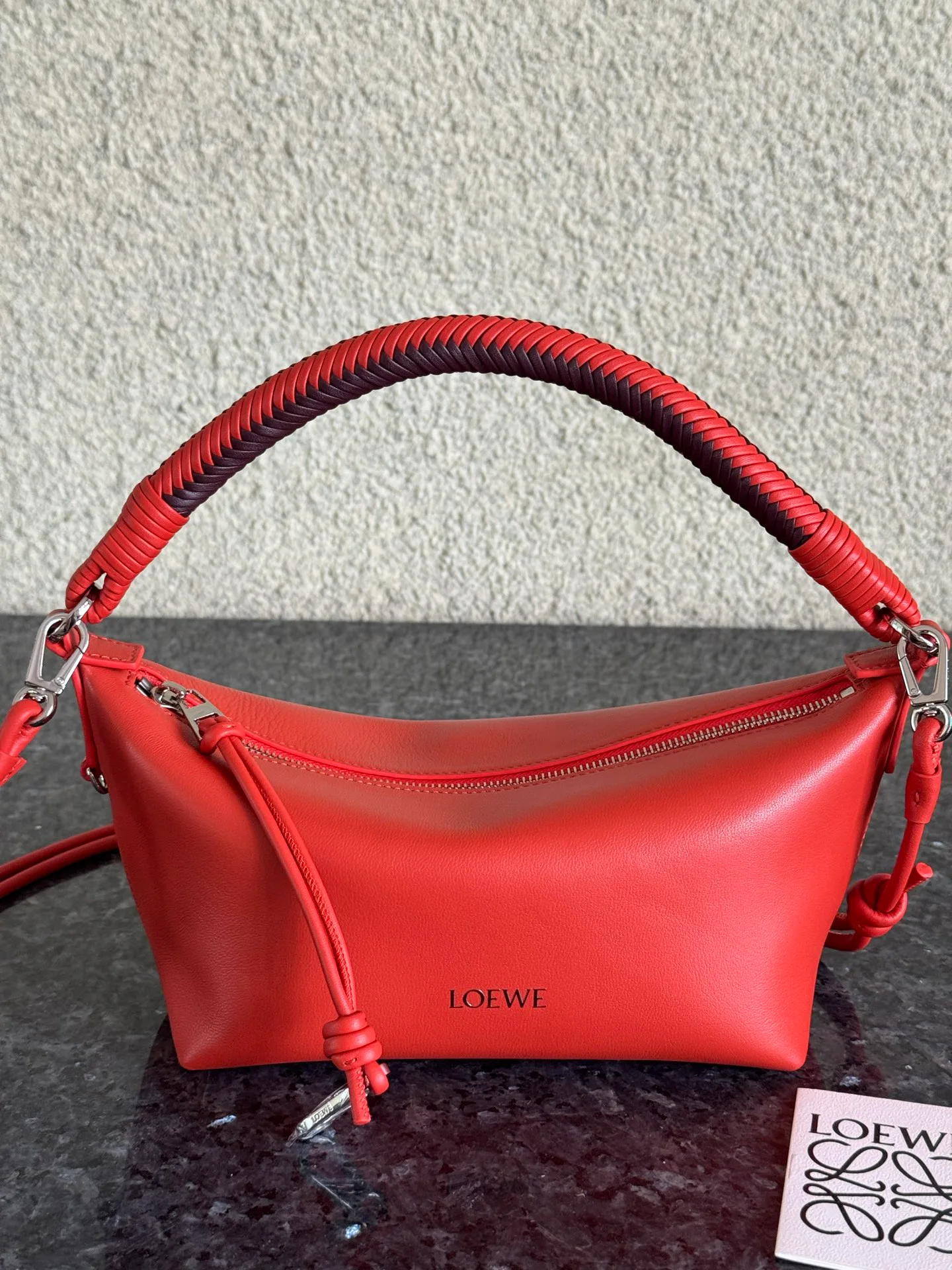 Women's Classic Handbags LOEWE 17839574
