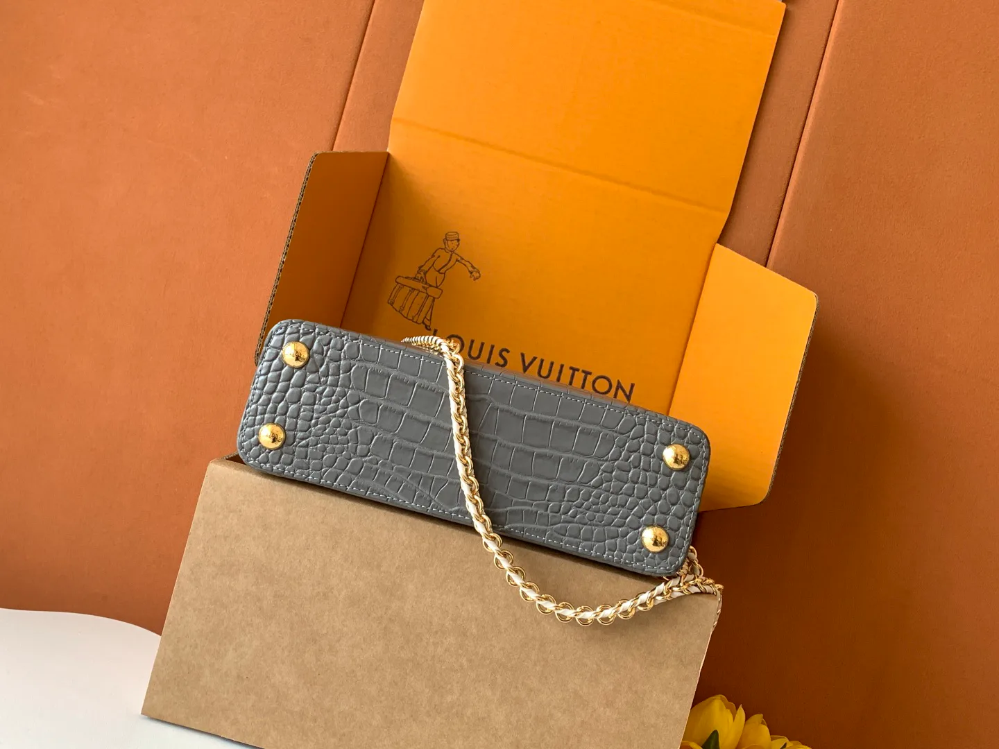 Women's Classic Handbags LOUIS VUITTON 18520939