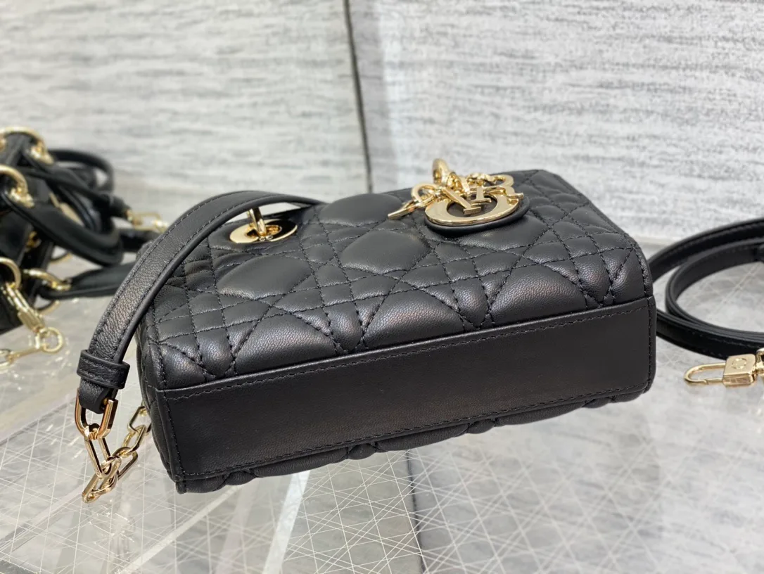 Women's Classic Handbags CHRISTIAN DIOR 17770384