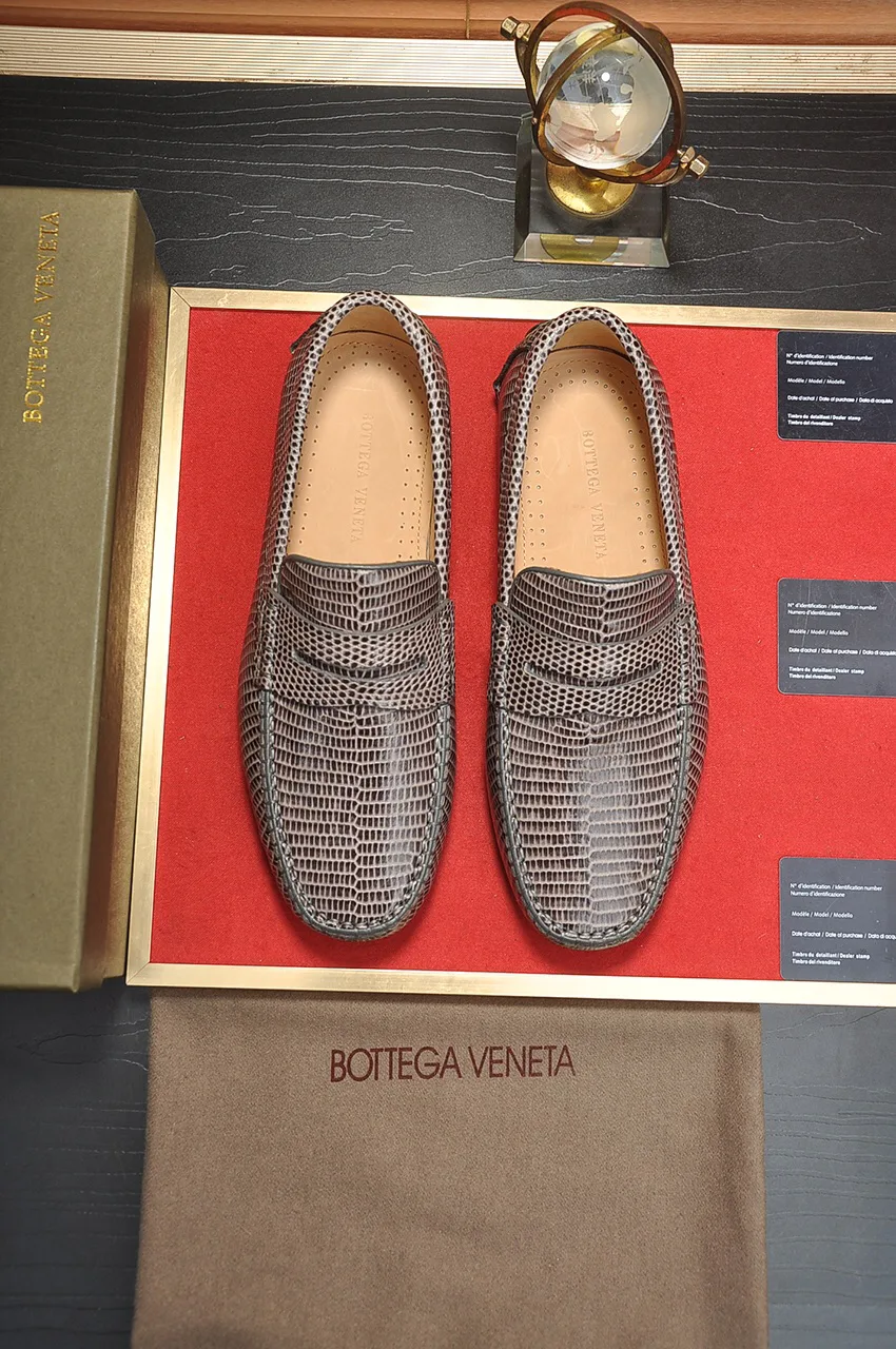 Men's Loafers And Dress Shoes BOTTEGA VENETA 18262200