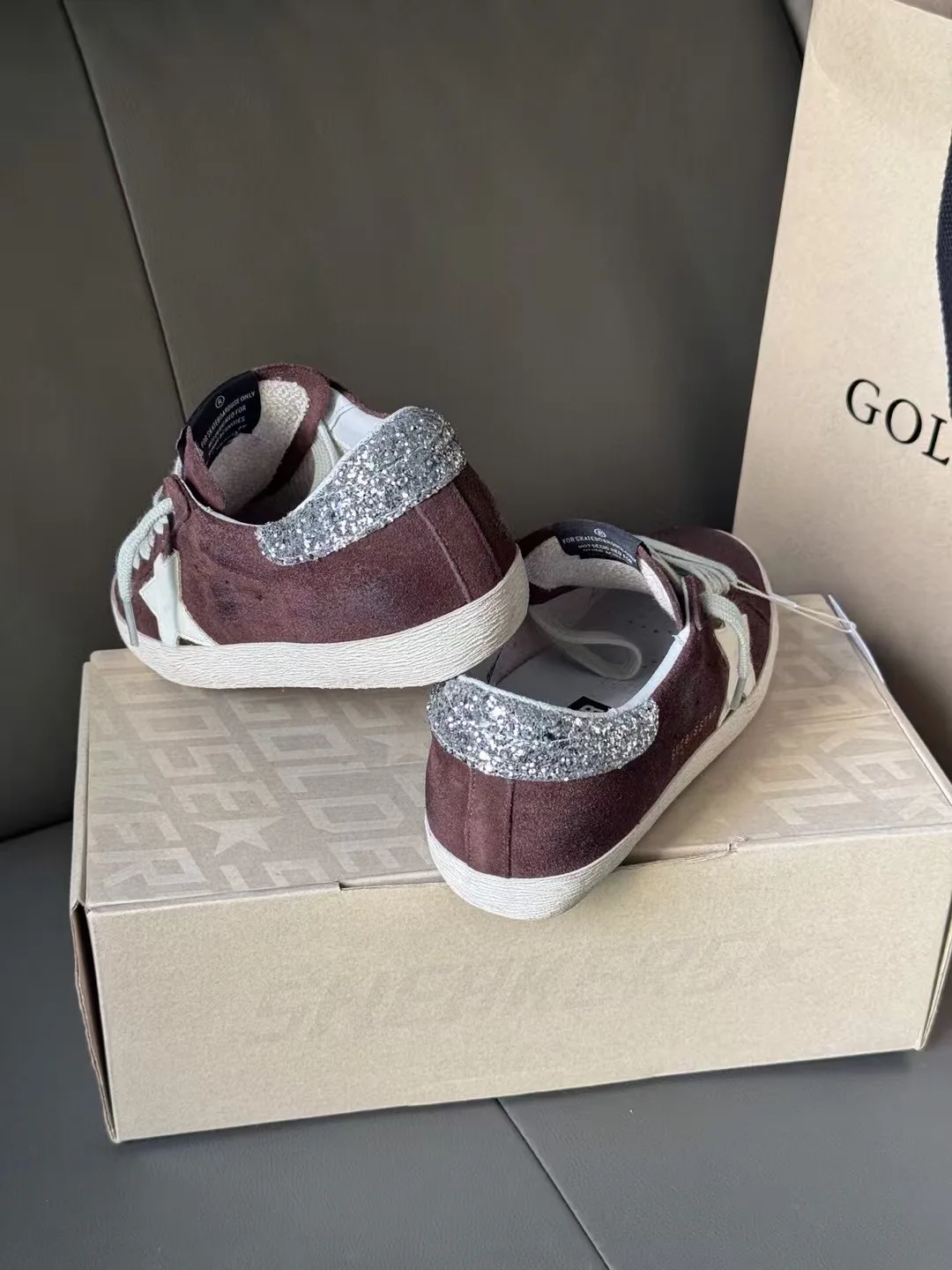 Women's Sneakers GOLDEN GOOSE 18265603